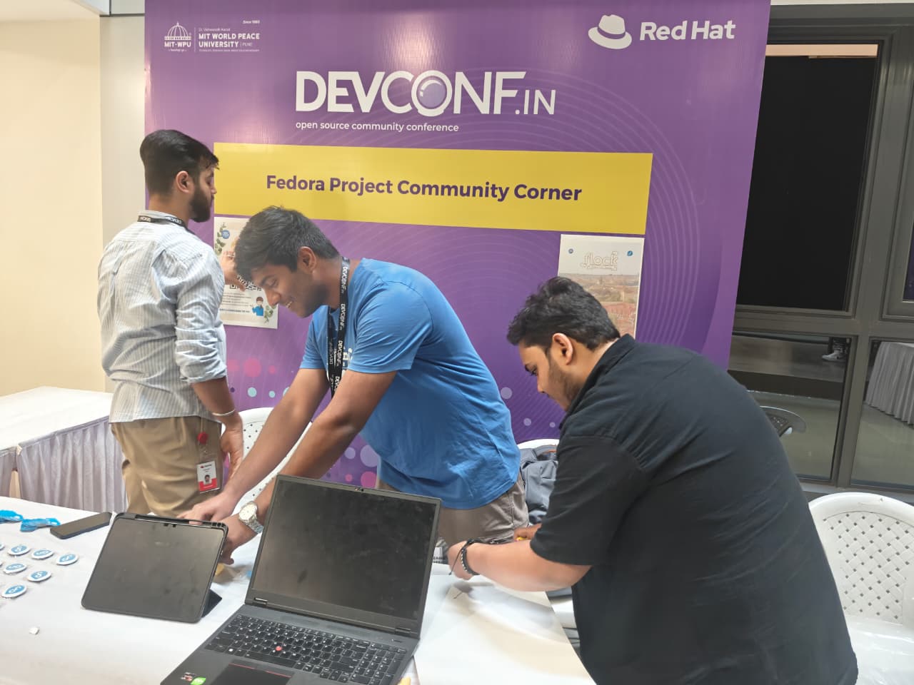 Fedora Project Booth Setup - Image 1